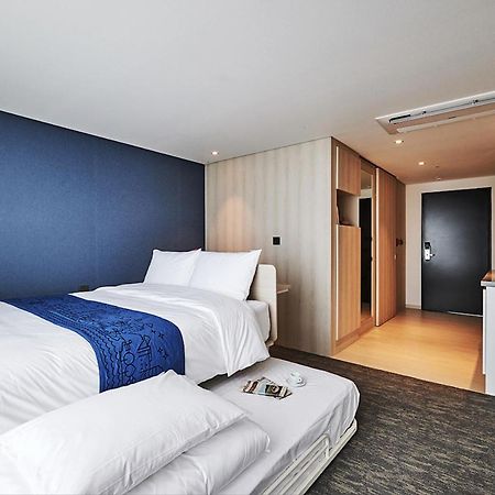 Jeju Pureun Hotel Seogwipo Exteriör bild