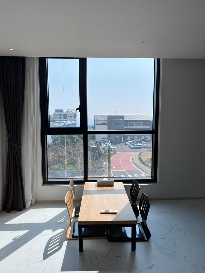 Jeju Pureun Hotel Seogwipo Exteriör bild