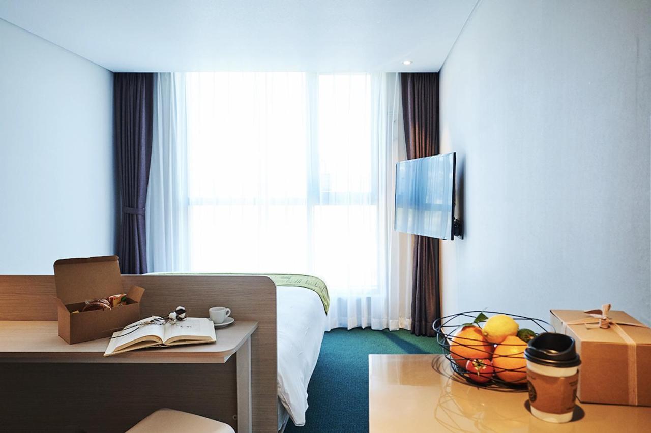 Jeju Pureun Hotel Seogwipo Exteriör bild