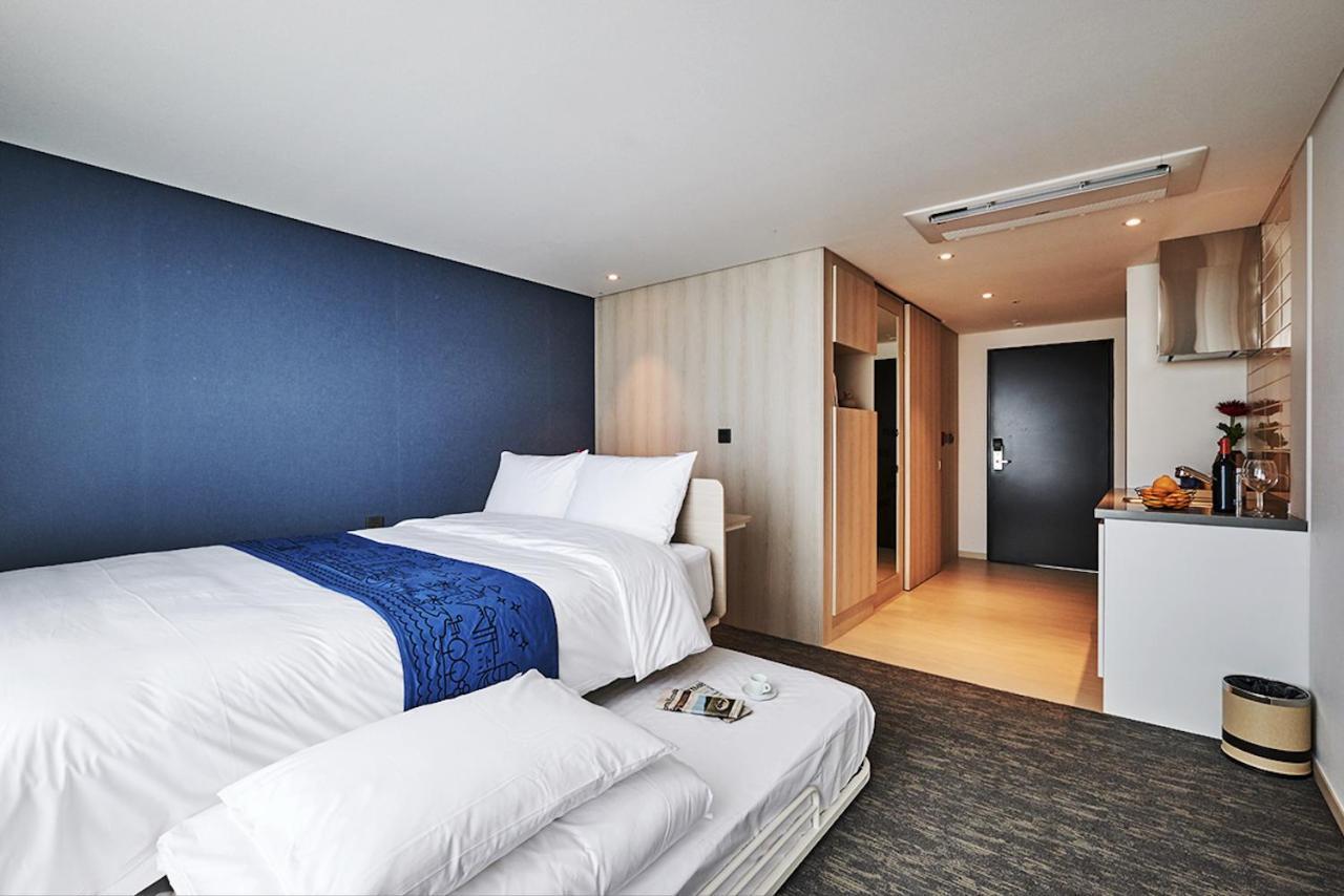 Jeju Pureun Hotel Seogwipo Exteriör bild