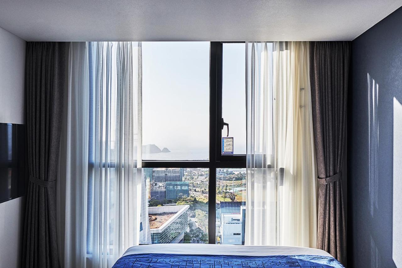 Jeju Pureun Hotel Seogwipo Exteriör bild