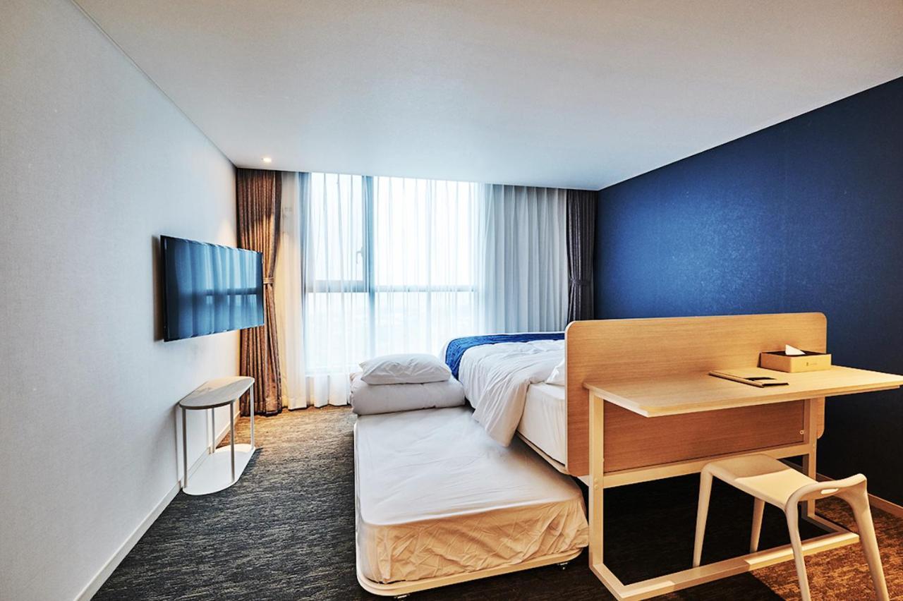 Jeju Pureun Hotel Seogwipo Exteriör bild