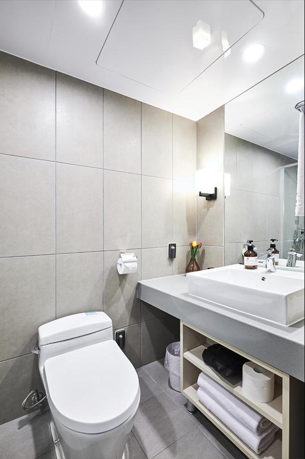 Jeju Pureun Hotel Seogwipo Exteriör bild