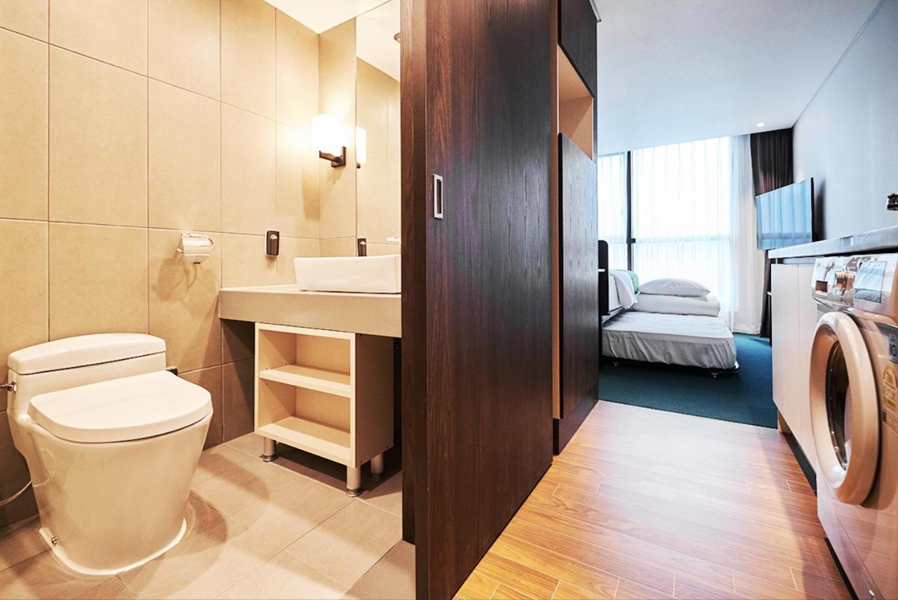 Jeju Pureun Hotel Seogwipo Exteriör bild