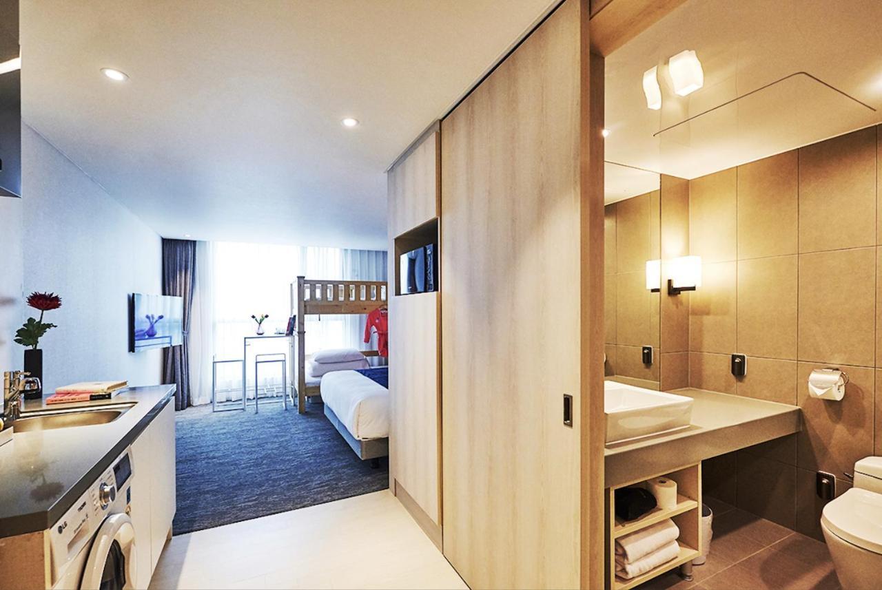 Jeju Pureun Hotel Seogwipo Exteriör bild